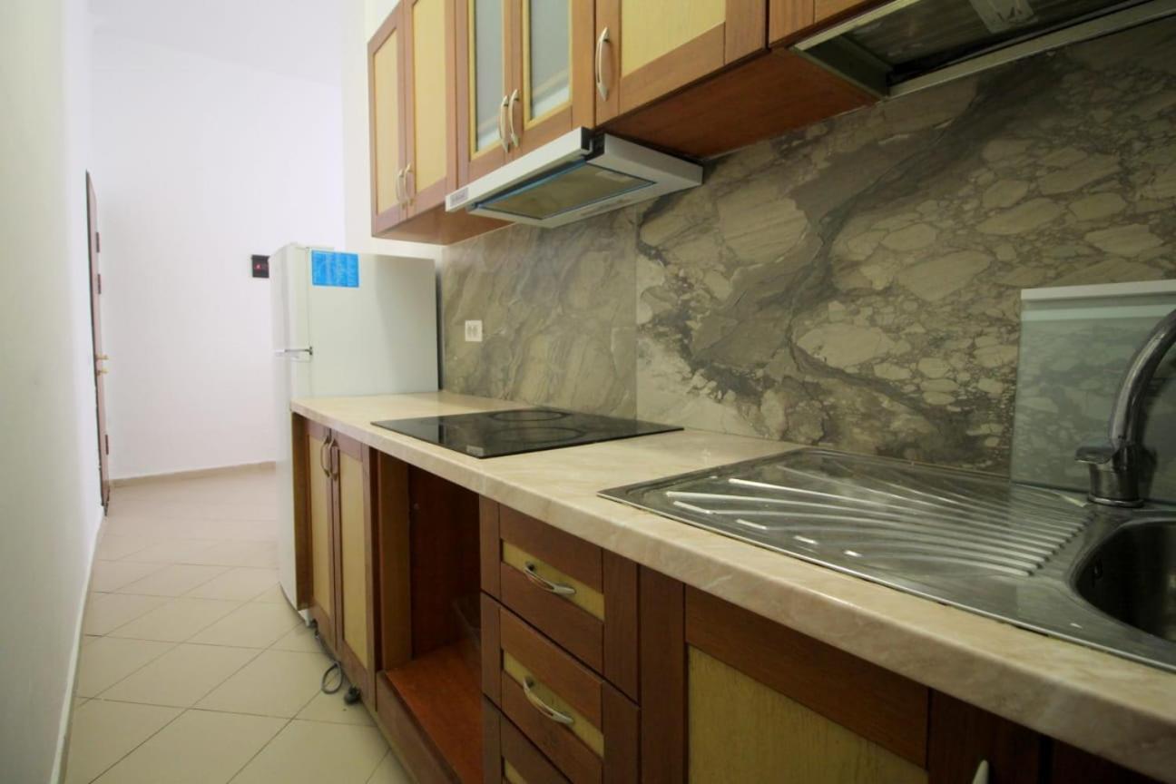 Hostel K13 Sarandë 外观 照片