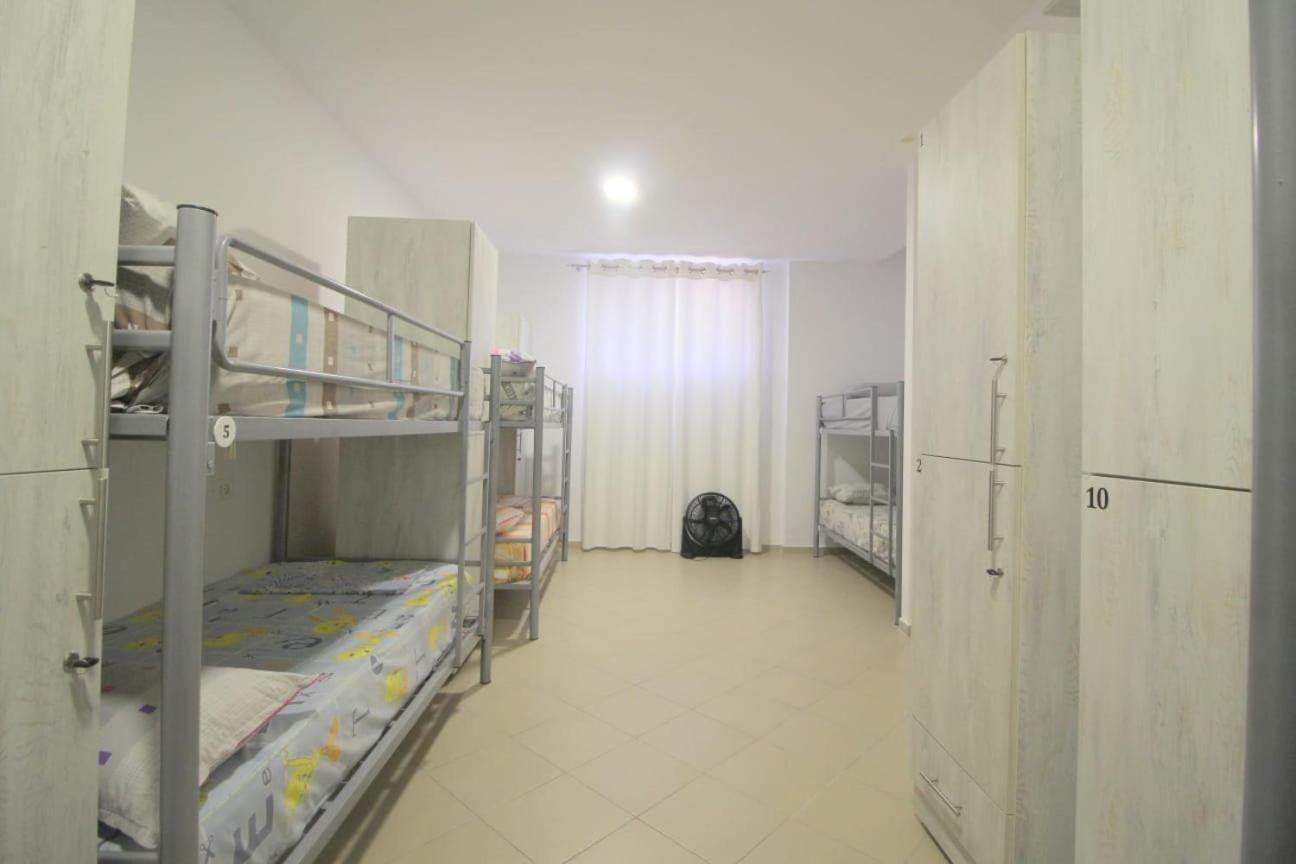 Hostel K13 Sarandë 外观 照片