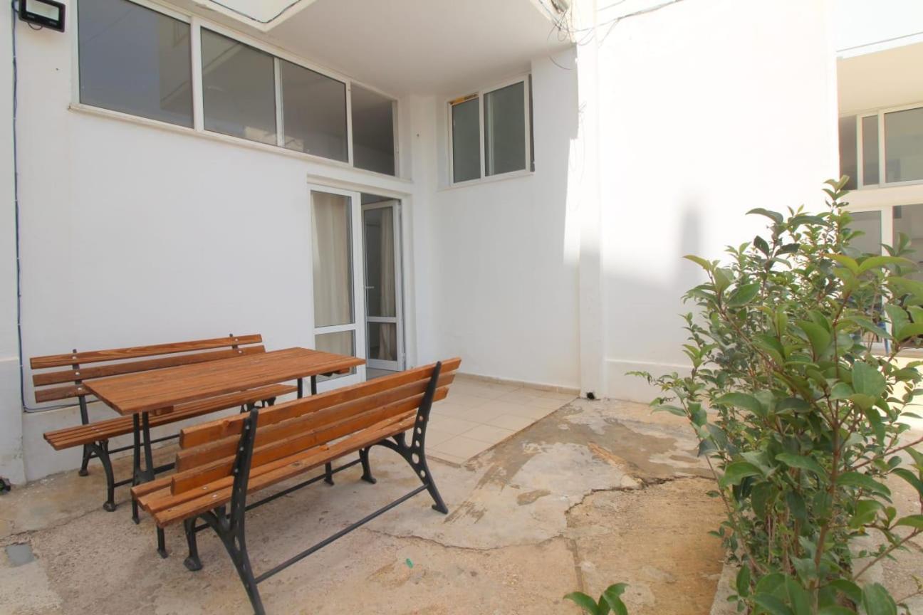 Hostel K13 Sarandë 外观 照片