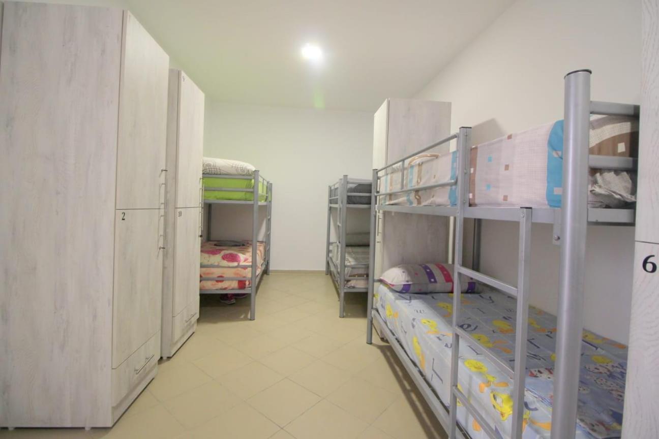 Hostel K13 Sarandë 外观 照片