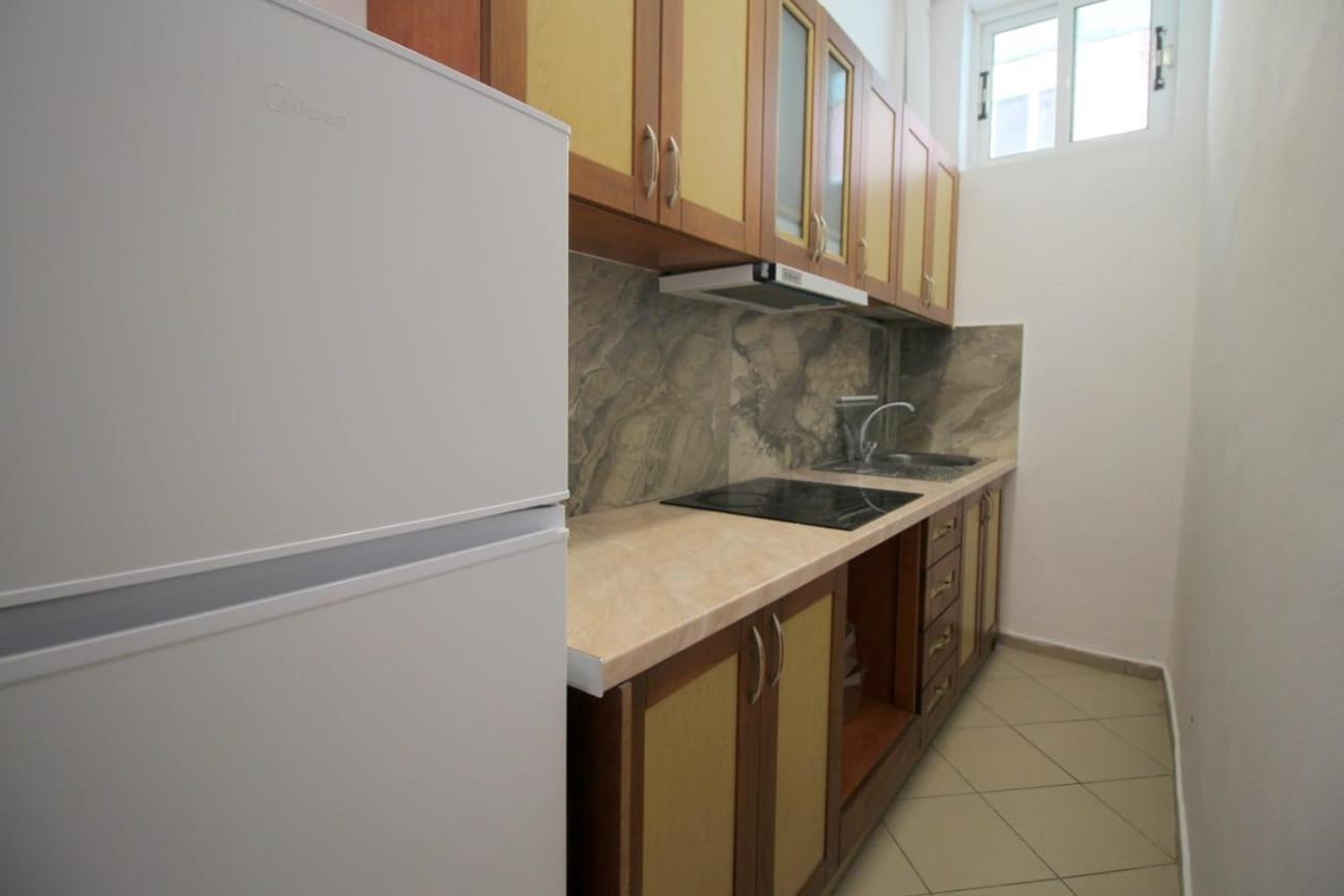 Hostel K13 Sarandë 外观 照片