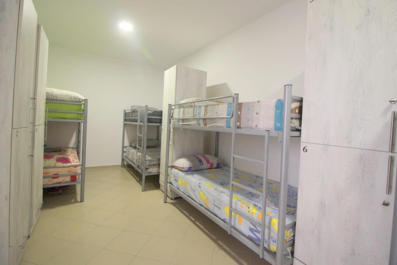 Hostel K13 Sarandë 外观 照片