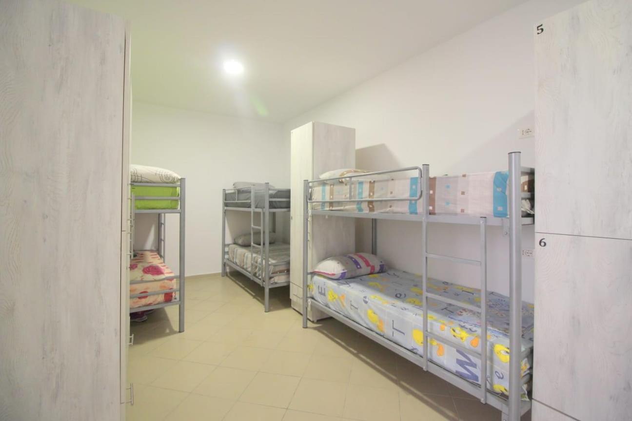 Hostel K13 Sarandë 外观 照片