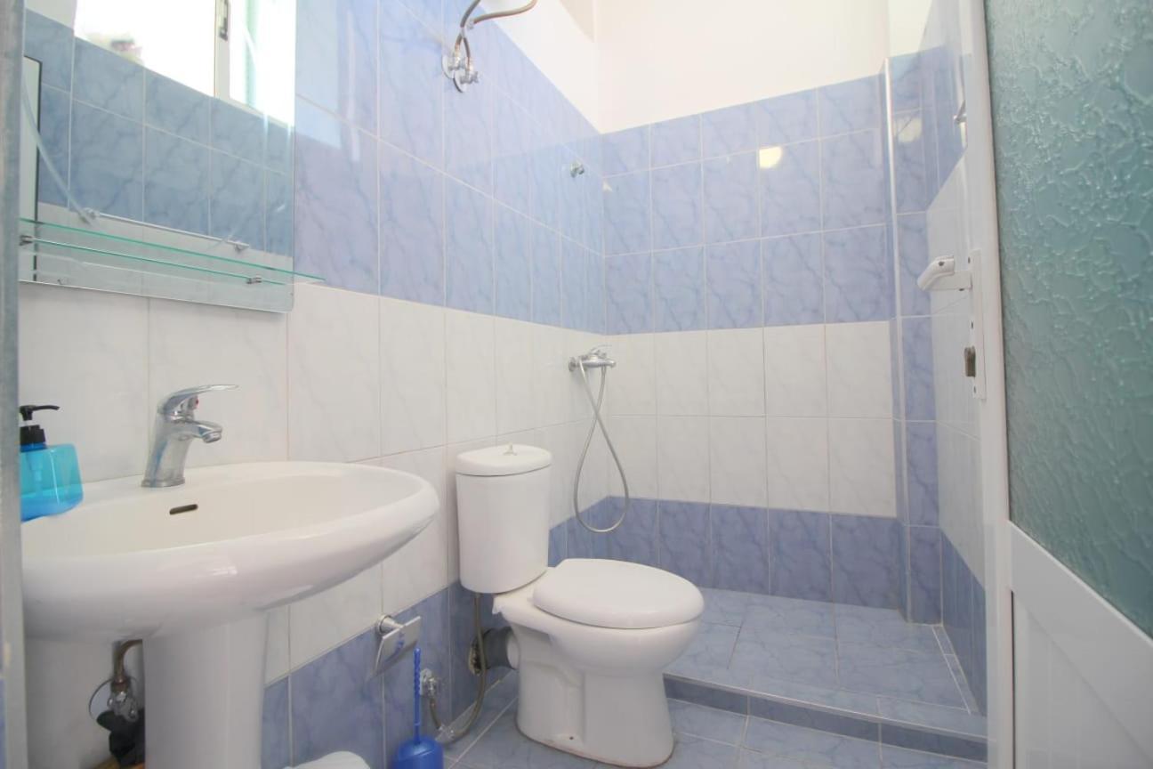 Hostel K13 Sarandë 外观 照片