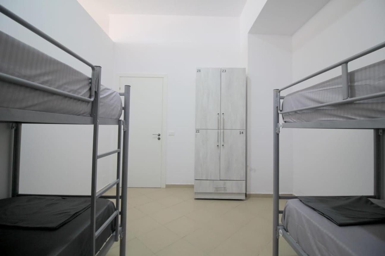 Hostel K13 Sarandë 外观 照片