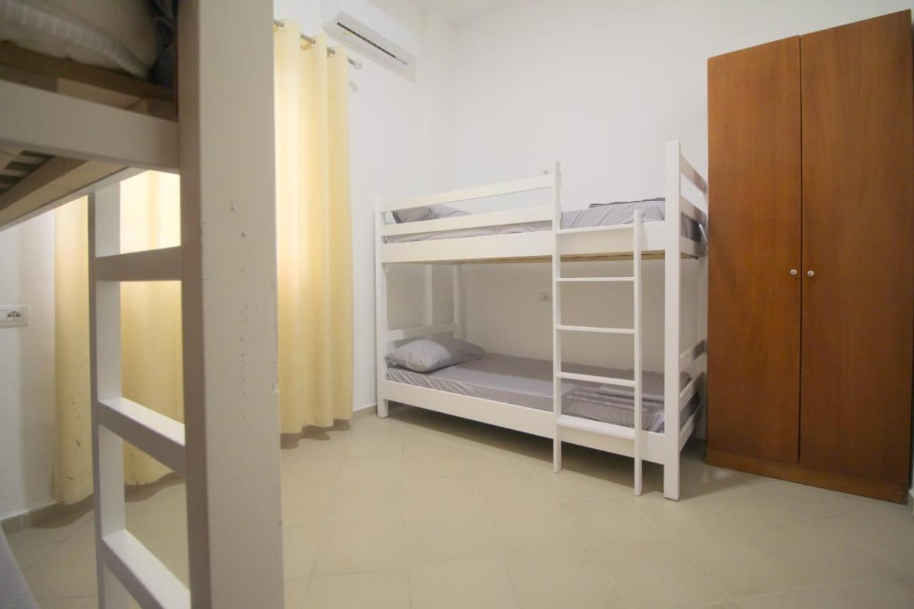 Hostel K13 Sarandë 外观 照片